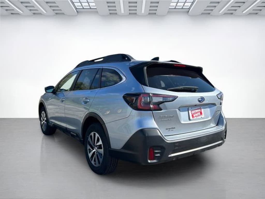 Used 2021 Subaru Outback Premium SUV
