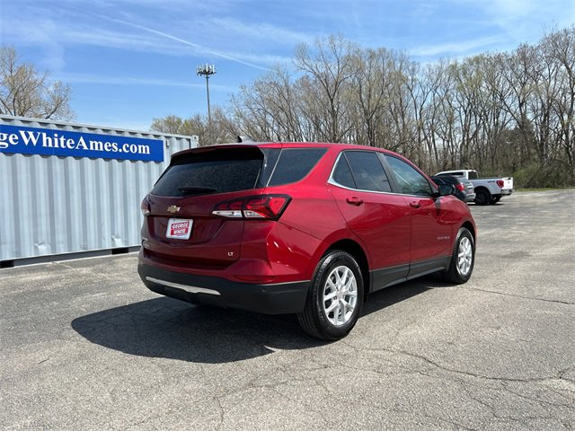 2023 Chevrolet Equinox LT photo 4
