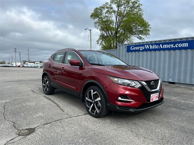 Used 2022 Nissan Rogue Sport SL with VIN JN1BJ1CW2NW492856 for sale in Ames, IA