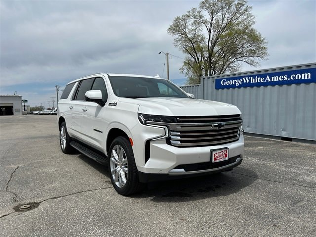 Used 2024 Chevrolet Suburban High Country with VIN 1GNSKGKL7RR216432 for sale in Ames, IA