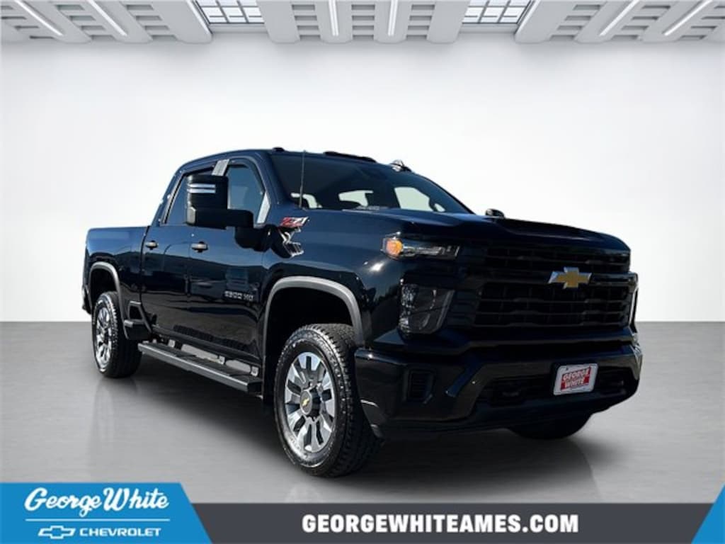 Used 2024 Chevrolet Silverado 2500 HD Custom Truck