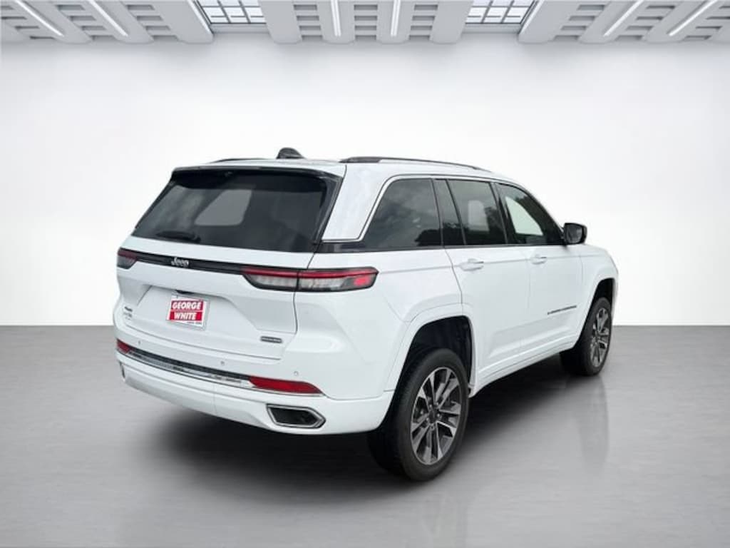 Used 2023 Jeep Grand Cherokee Overland