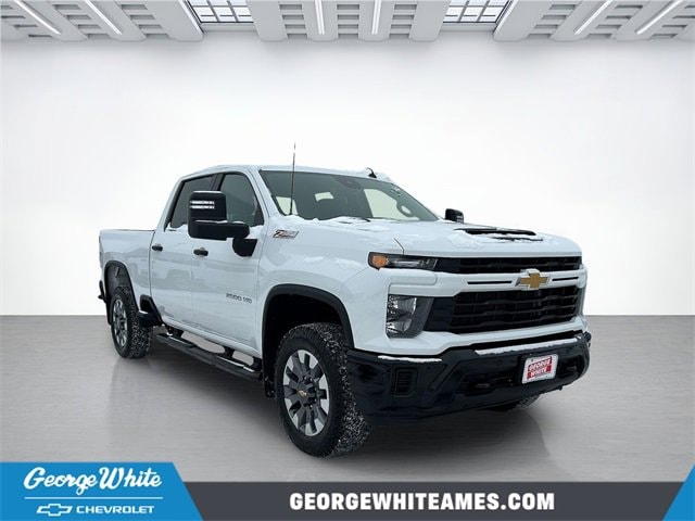 2025 Chevrolet Silverado 2500HD Custom's photo