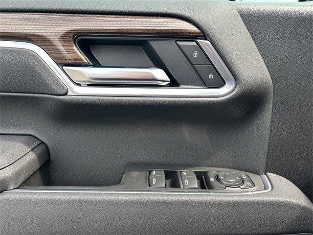 2025 Chevrolet Silverado 1500 LT - Photo 18