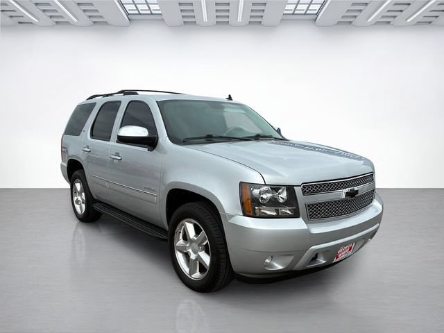 Used 2014 Chevrolet Tahoe LTZ with VIN 1GNSKCE0XER151063 for sale in Ames, IA