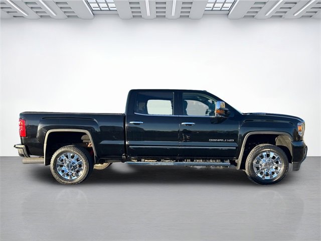 2019 Gmc Sierra 2500 HD Denali photo 3