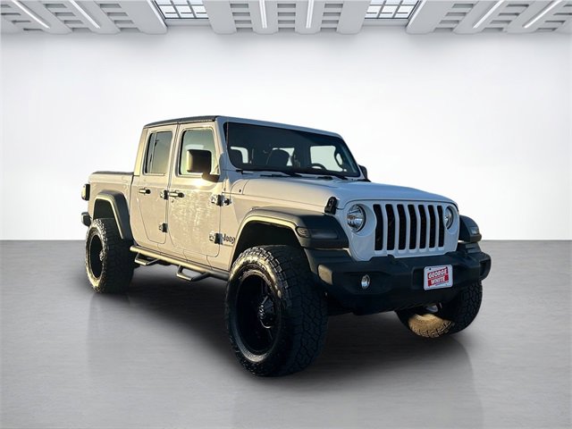 2020 Jeep Gladiator Sport photo 2