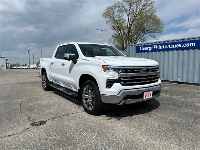 2025 Chevrolet Silverado 1500 LTZ photo 2