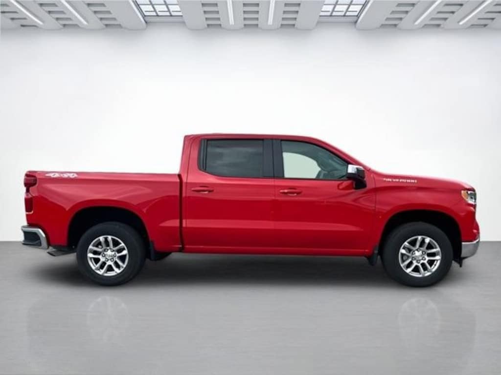 New 2025 Chevrolet Silverado 1500 LT Truck