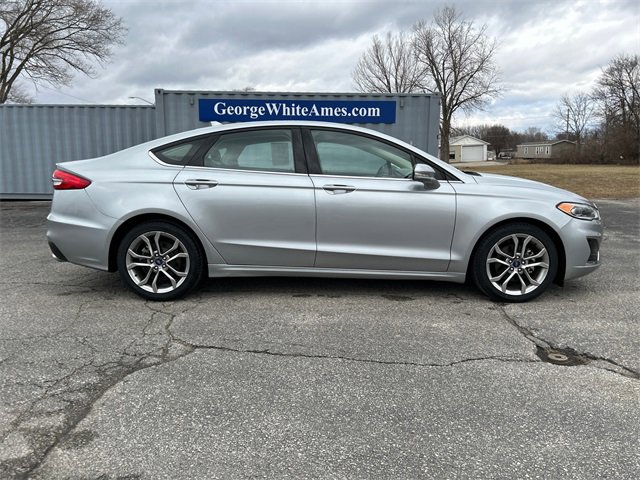 2020 Ford Fusion SEL photo 3