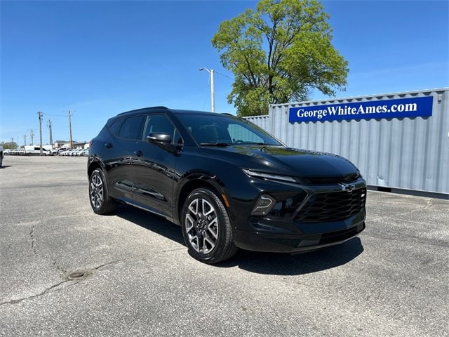 Used 2024 Chevrolet Blazer RS with VIN 3GNKBKRS3RS234861 for sale in Ames, IA