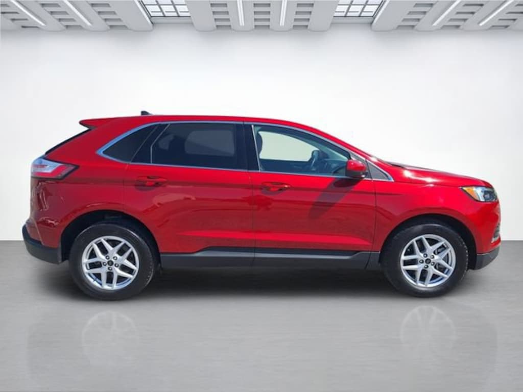 Used 2023 Ford Edge SEL SUV