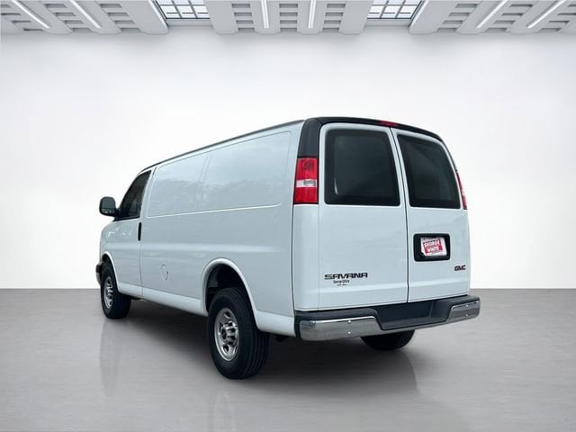 2023 GMC Savana Cargo Work Van - Photo 6
