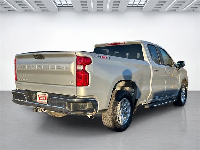 2019 Chevrolet Silverado LT photo 4