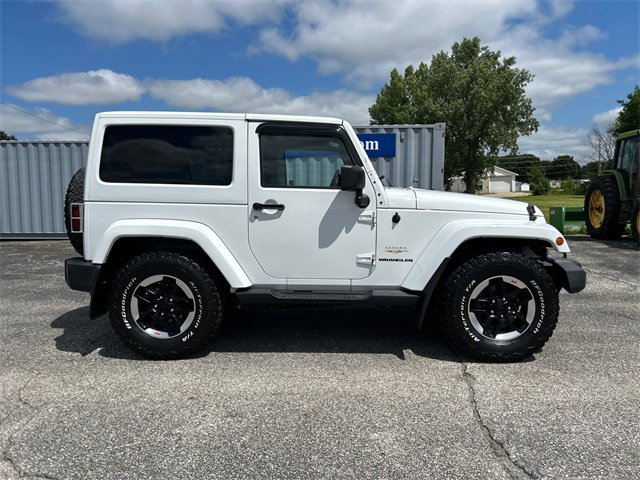 2013 Jeep Wrangler Sahara photo 3