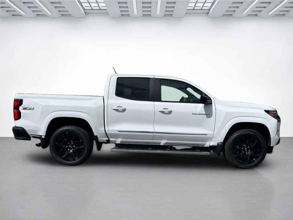 Used 2025 Chevrolet Colorado Z71 Truck