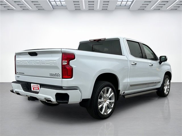 2026 Chevrolet Silverado 1500 High Country photo 4