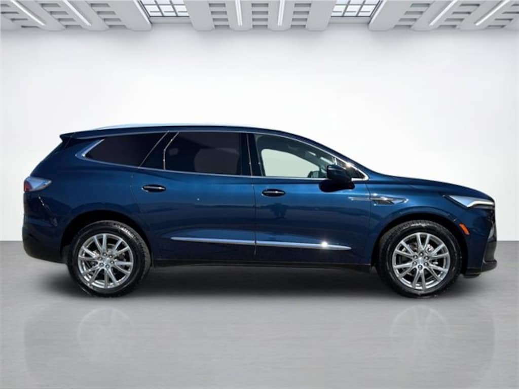 Used 2022 Buick Enclave Essence SUV