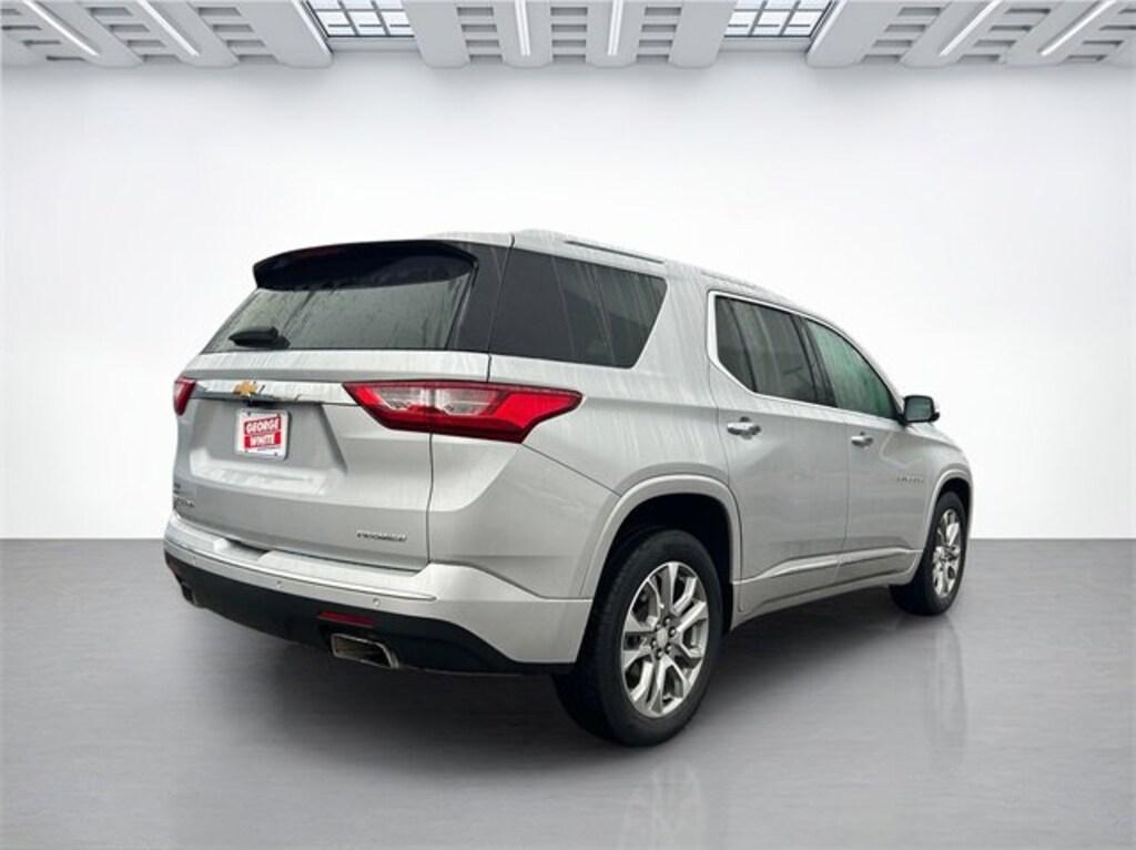 Used 2021 Chevrolet Traverse Premier SUV