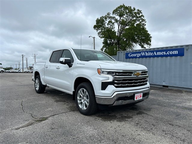 2025 Chevrolet Silverado 1500 LTZ photo 2