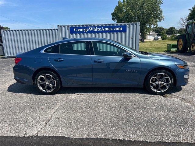 2024 Chevrolet Malibu 1LT photo 3