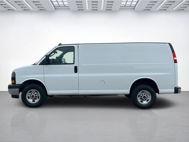2023 GMC Savana Cargo Work Van - Photo 7