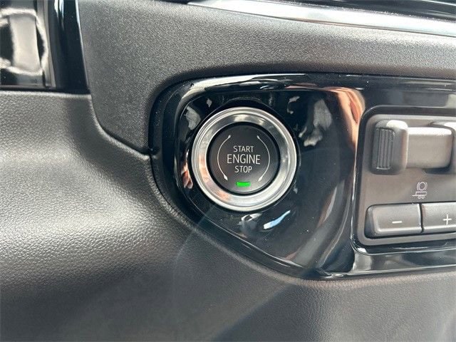 2025 Chevrolet Silverado 1500 LTZ - Photo 24