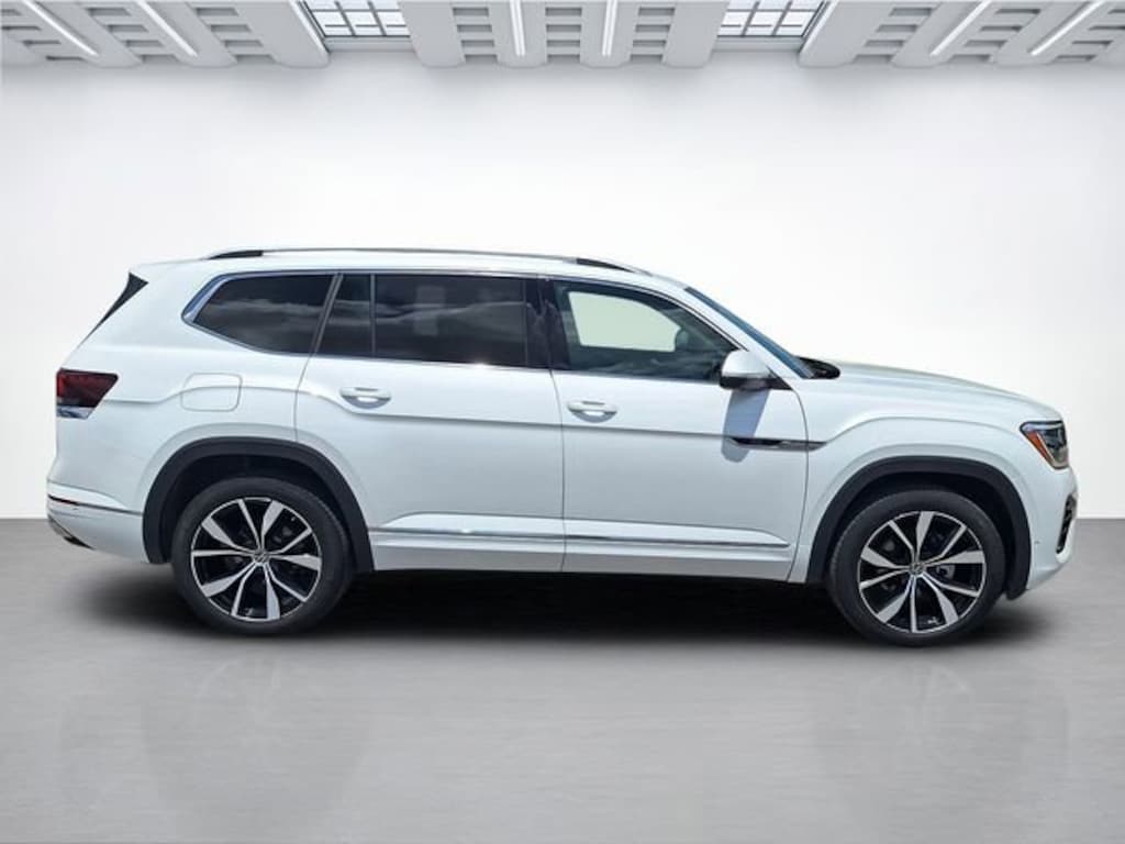 Used 2025 Volkswagen Atlas 2.0T SEL Premium R-Line