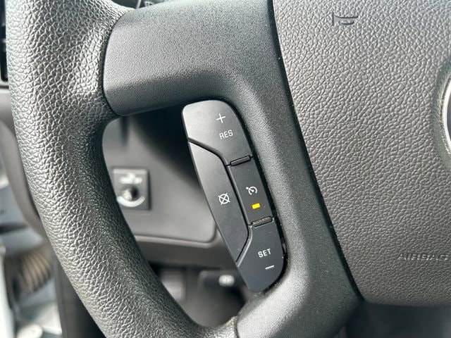 2023 GMC Savana Cargo Work Van - Photo 19