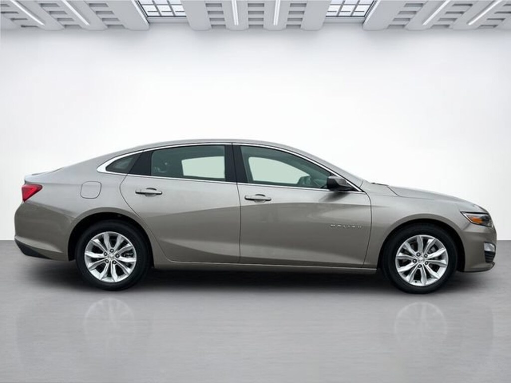 Used 2025 Chevrolet Malibu 1LT Car