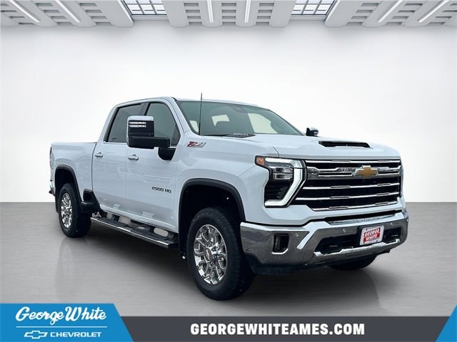 2025 Chevrolet Silverado HD LTZ's photo