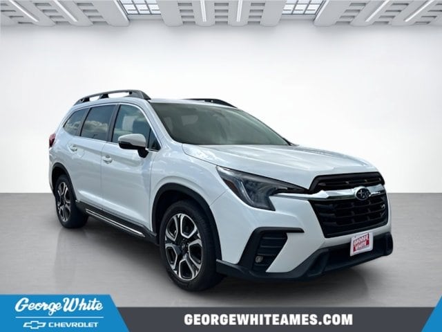 2023 Subaru Ascent Limited's photo