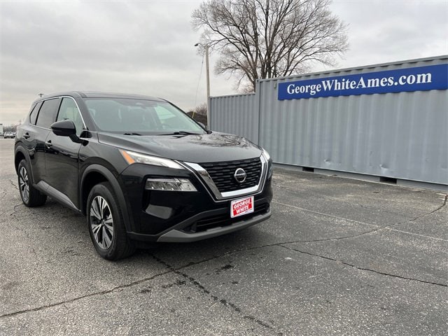 Used 2021 Nissan Rogue SV with VIN 5N1AT3BB6MC764706 for sale in Ames, IA