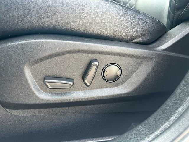 2024 Ford Edge Titanium - Photo 21