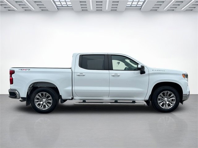 2023 Chevrolet Silverado 1500 LT photo 3