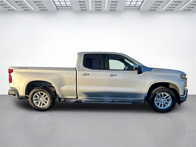 2019 Chevrolet Silverado LT photo 3