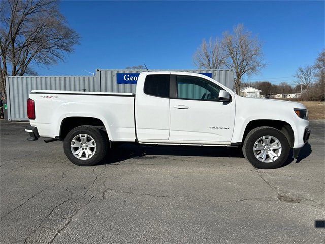 2021 Chevrolet Colorado LT photo 3