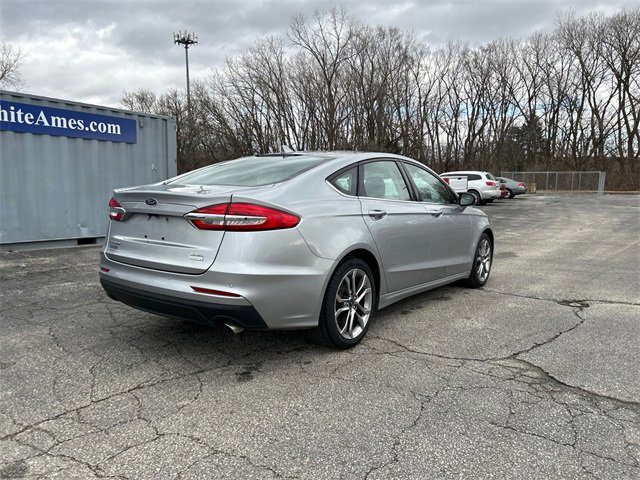 2020 Ford Fusion SEL photo 4