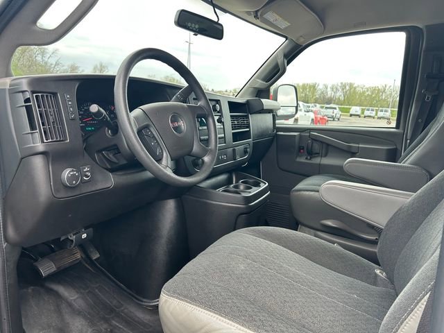 2023 GMC Savana Cargo Work Van - Photo 11