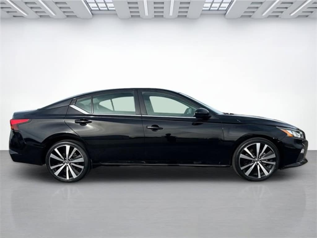 Used 2020 Nissan Altima 2.5 SR
