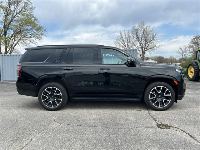 2024 Chevrolet Tahoe RST photo 3