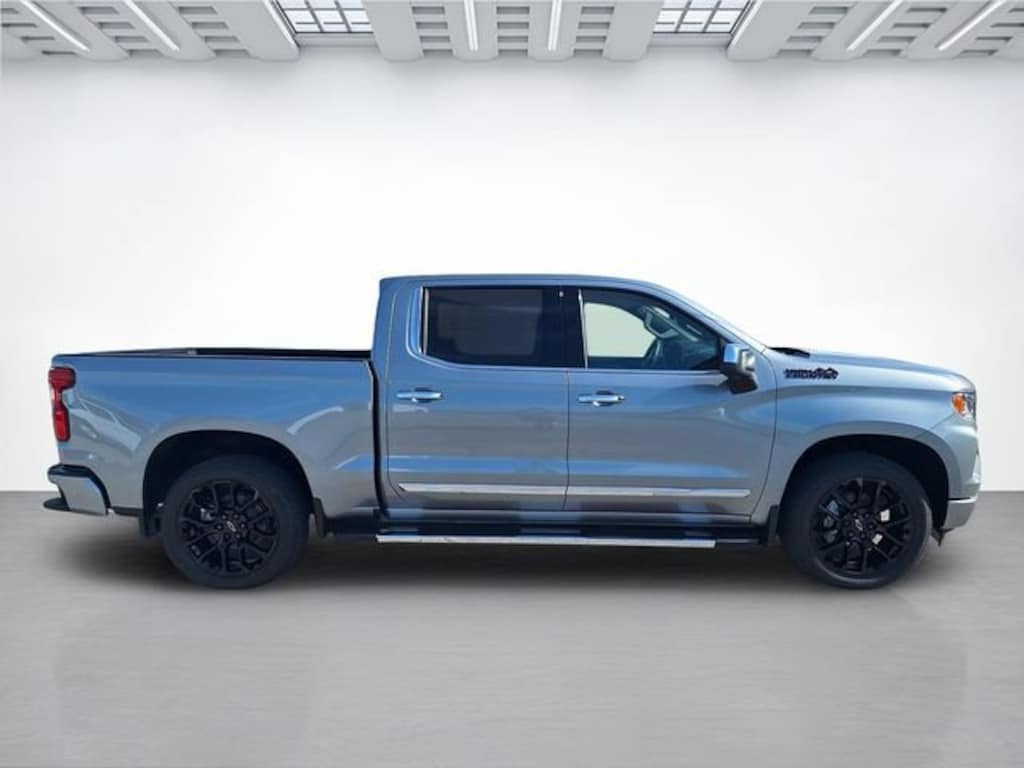 New 2026 Chevrolet Silverado 1500 High Country Truck