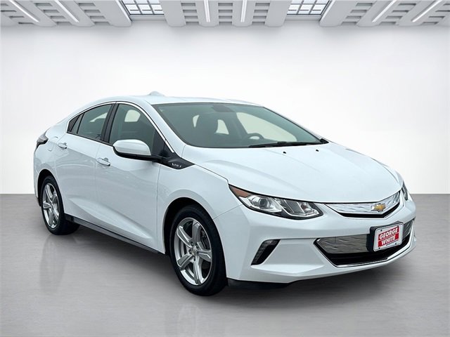 2018 Chevrolet Volt LT photo 2