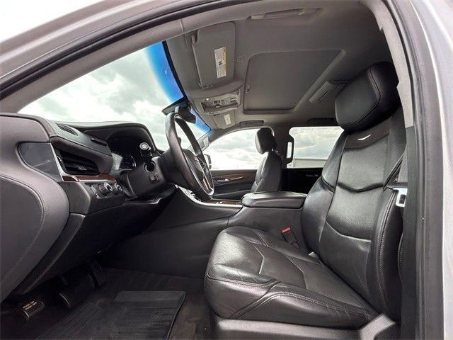 2020 Cadillac Escalade Luxury - Photo 11
