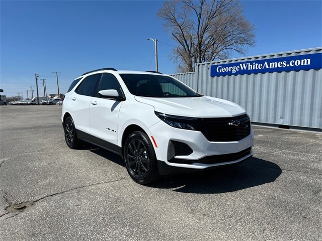 Used 2024 Chevrolet Equinox RS with VIN 3GNAXWEG2RS182404 for sale in Ames, IA