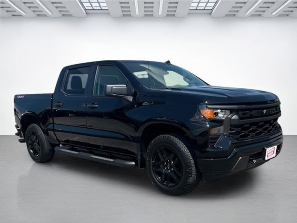 New 2025 Chevrolet Silverado 1500 Custom Truck