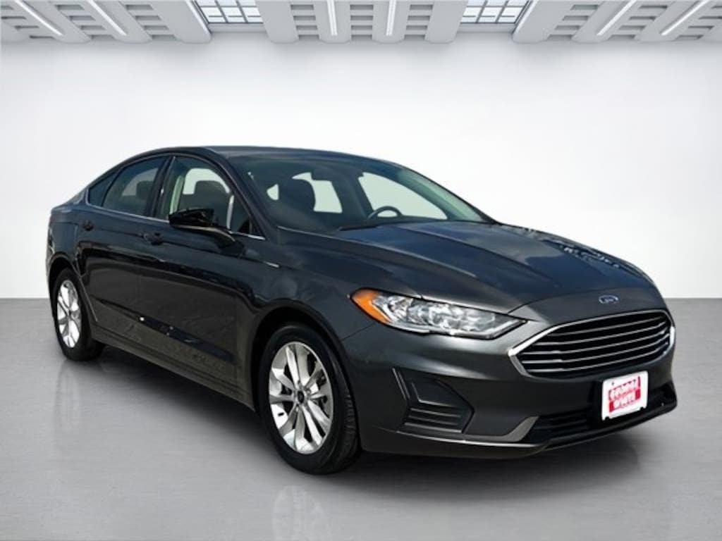 Used 2020 Ford Fusion SE