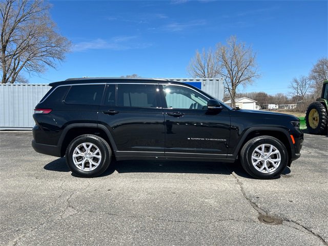 2022 Jeep Grand Cherokee Limited photo 3
