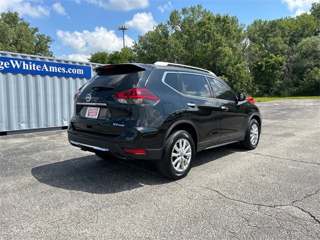 2020 Nissan Rogue SV photo 3