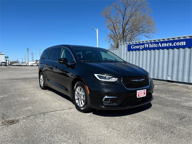 Used 2024 Chrysler Pacifica Touring L with VIN 2C4RC1BG5RR101990 for sale in Ames, IA